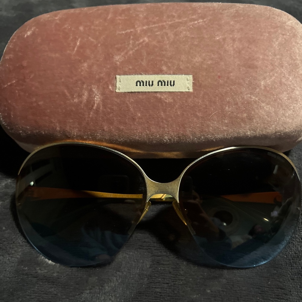 Oversized Miu Miu sunglasses